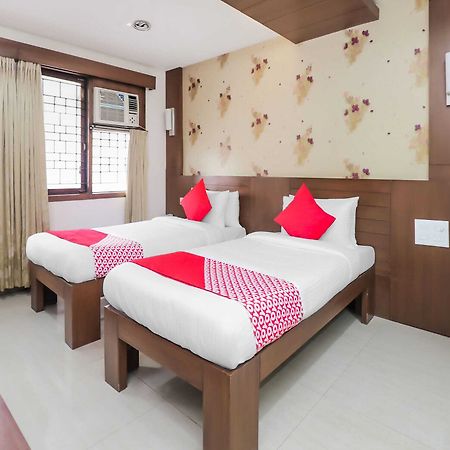 Oyo 17278 Hotel Srinivas Mangaluru Exterior foto